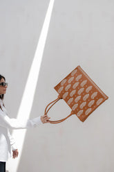 Embroidery tote 01 - Mustard